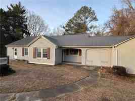 featured image of Park West Ct ##C