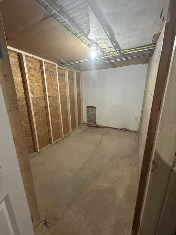 90 Quequechan St - Photo 6 of 16