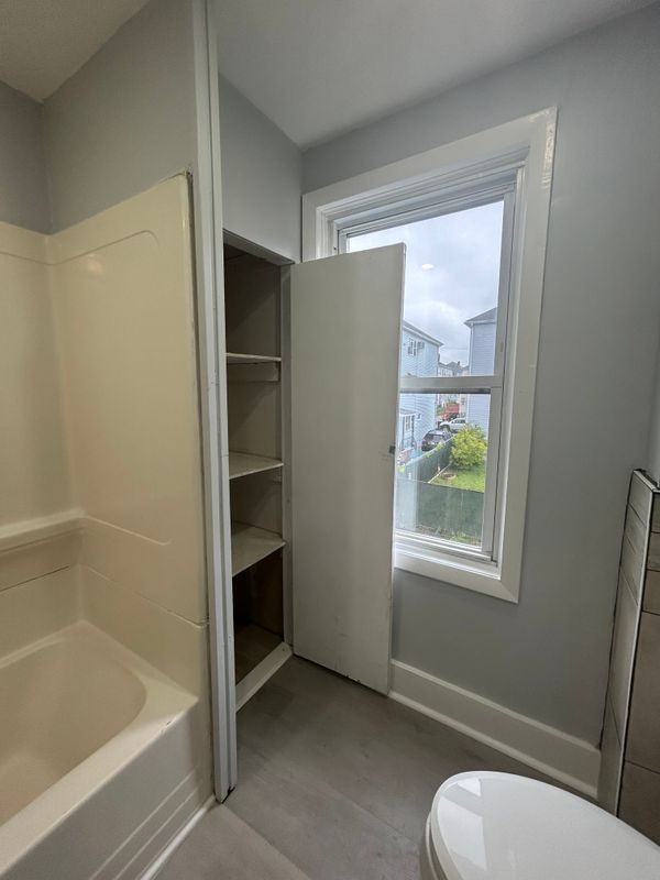 90 Quequechan St - Photo 7 of 16