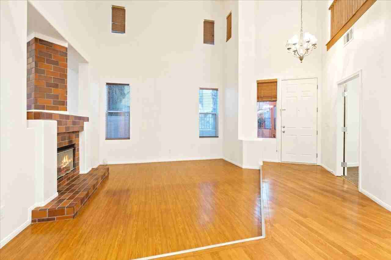 1708 Cordoba Canyon St - Photo 7 of 36