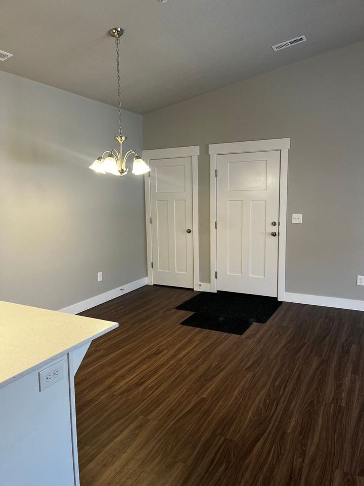 4041 W Uinta Way - Photo 3 of 13