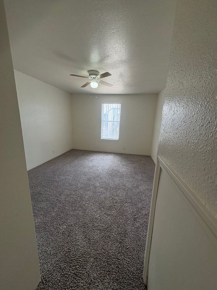 2201 Rocky Lane Rd - Photo 4 of 7