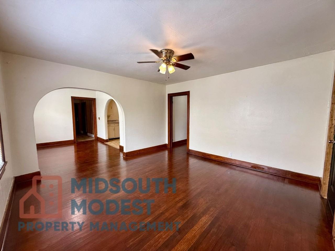 509 E Main St - Photo 5 of 38