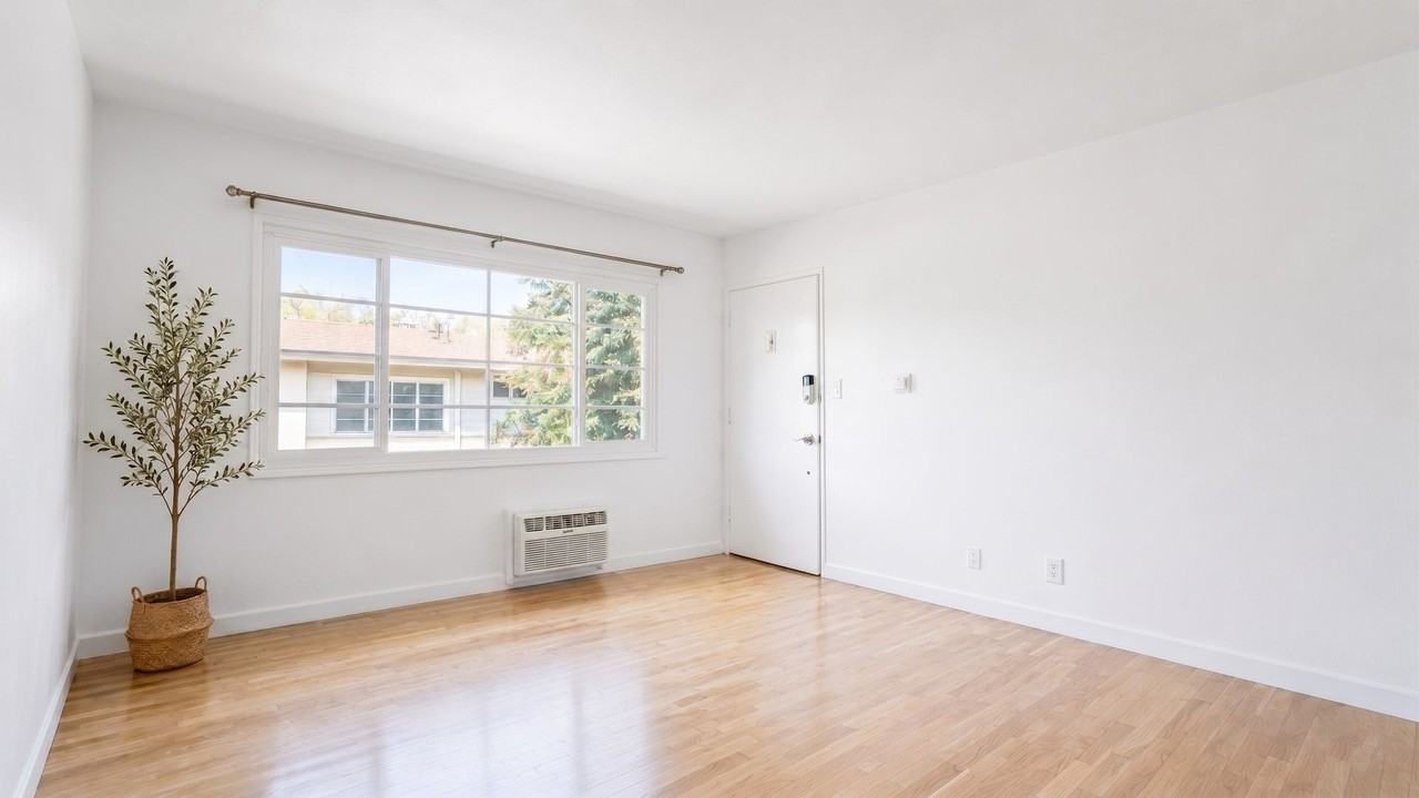 MUST-SEE! 1Bd+1Ba at 1553-1555 Riverside Dr. Glendale, CA 91201 - Photo 5 of 13