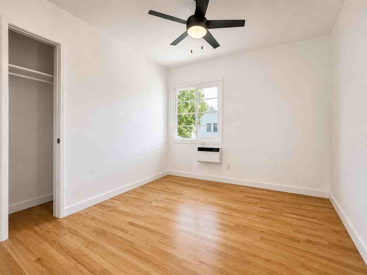 MUST-SEE! 1Bd+1Ba at 1553-1555 Riverside Dr. Glendale, CA 91201 - Photo 6 of 13