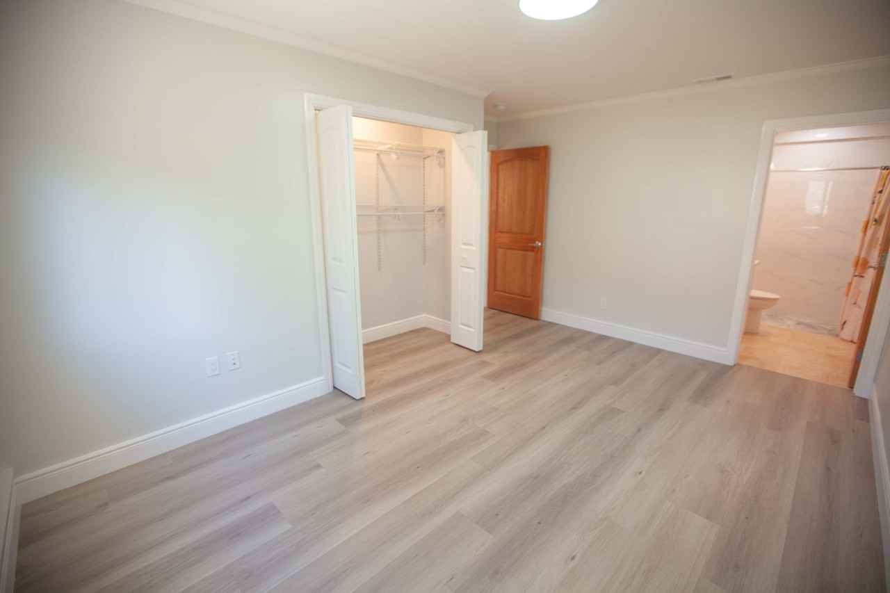 52 Camelot Ct - Photo 7 of 16