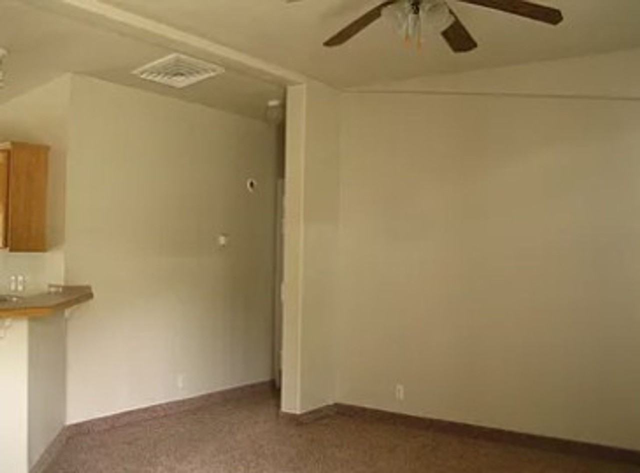 311 N Highland Dr - Photo 4 of 15