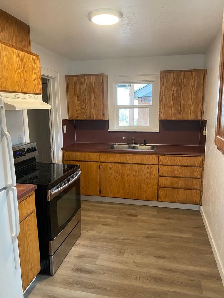 22 E St - Photo 4 of 10