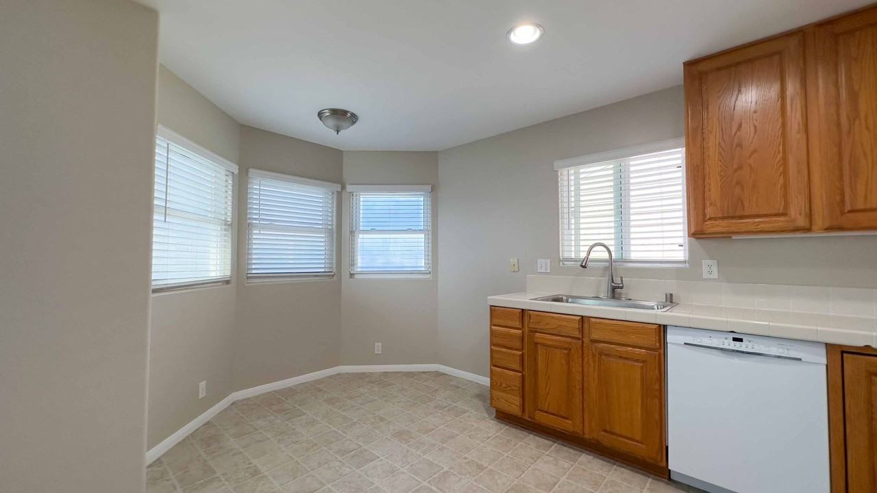 4019 Jewell St - Photo 3 of 18