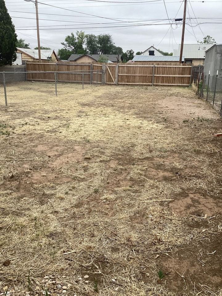 704 S Abilene Ave - Photo 5 of 5