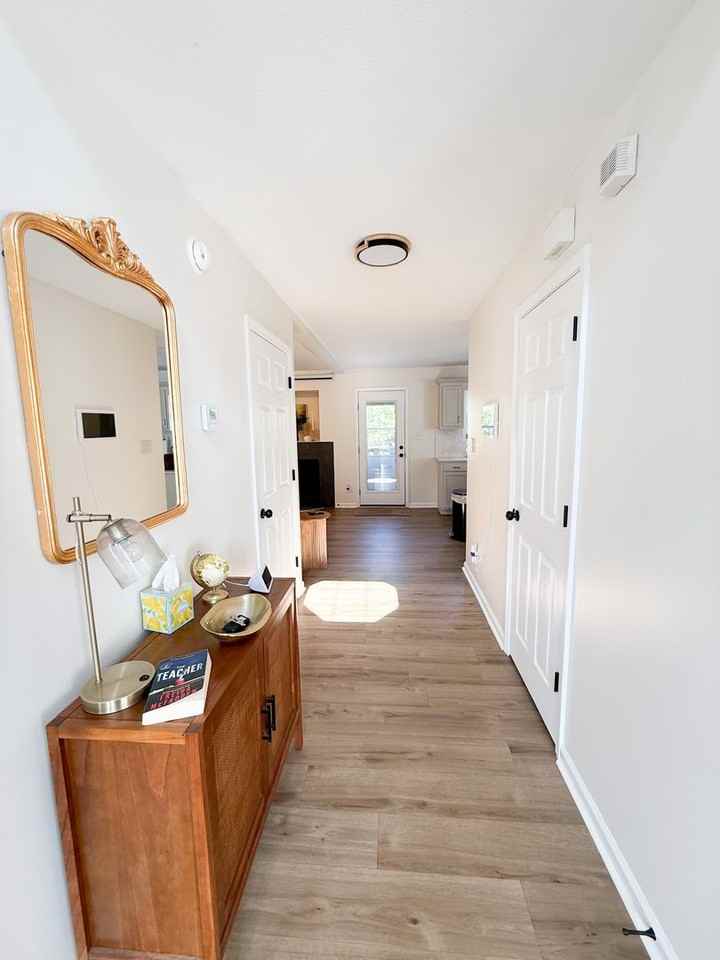 670 Superior Ln - Photo 2 of 25