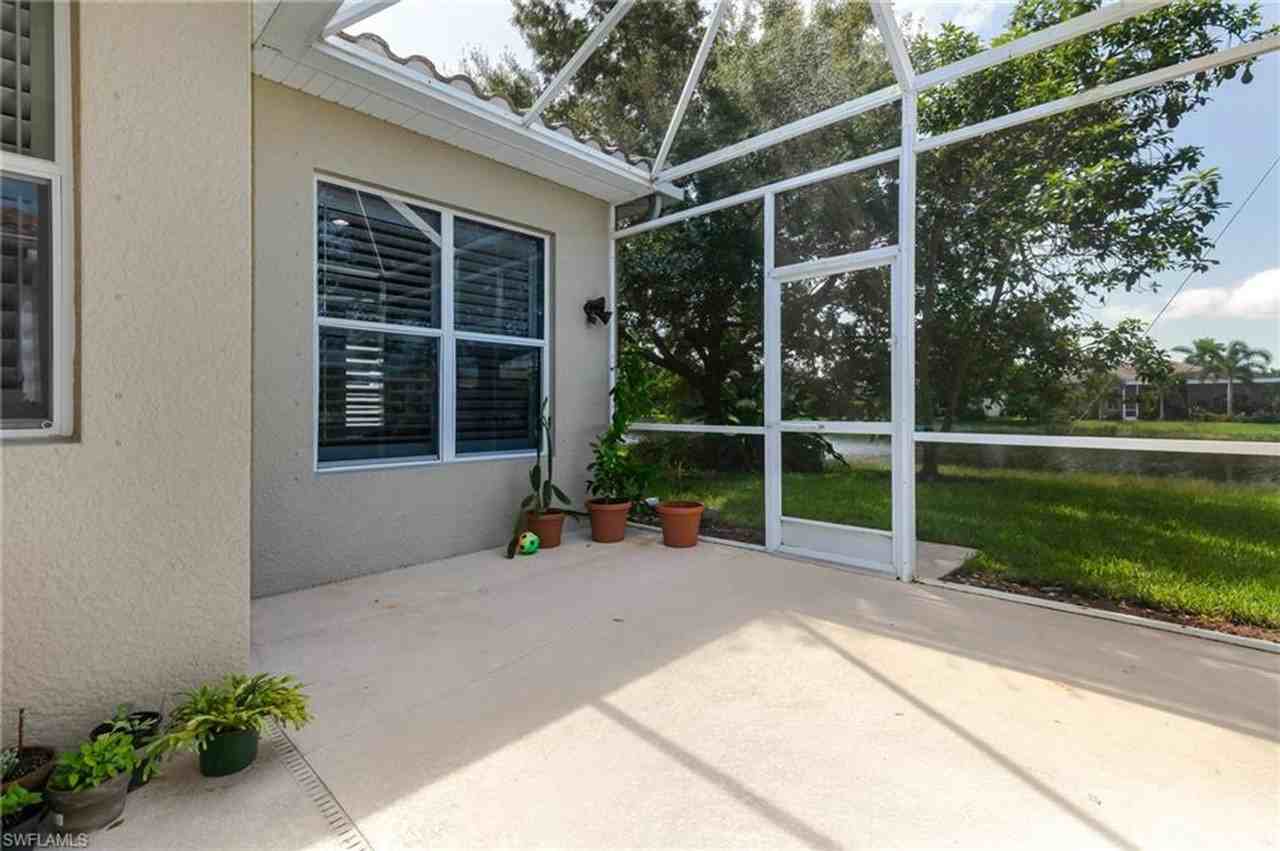 9139 Spring Mountain Way - Photo 7 of 26