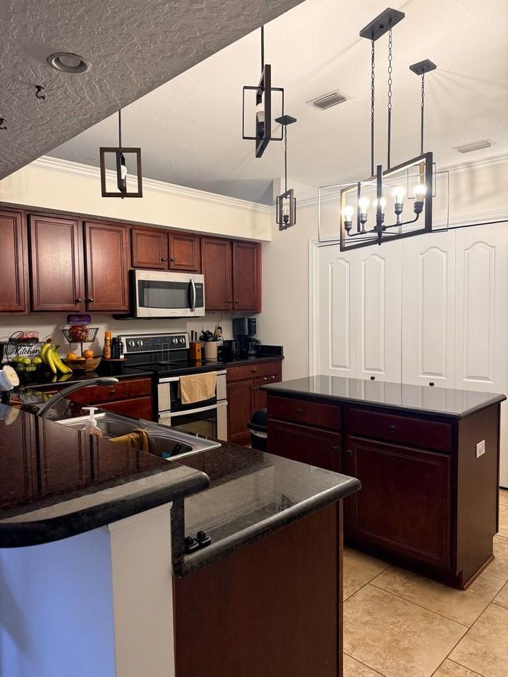 2204 Whits Manor Rd - Photo 5 of 26