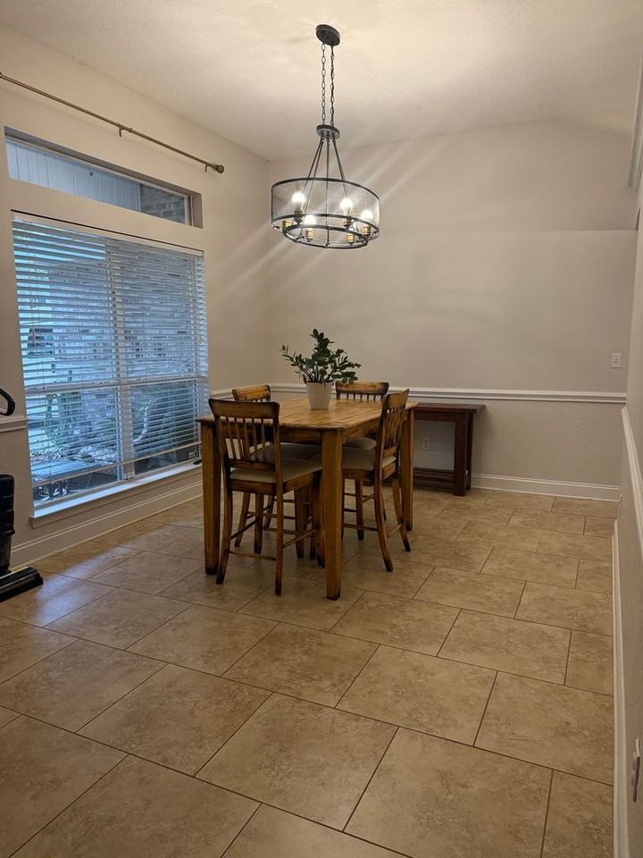 2204 Whits Manor Rd - Photo 7 of 26