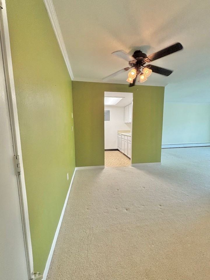 1150 Golden Cir #501 - Photo 4 of 30
