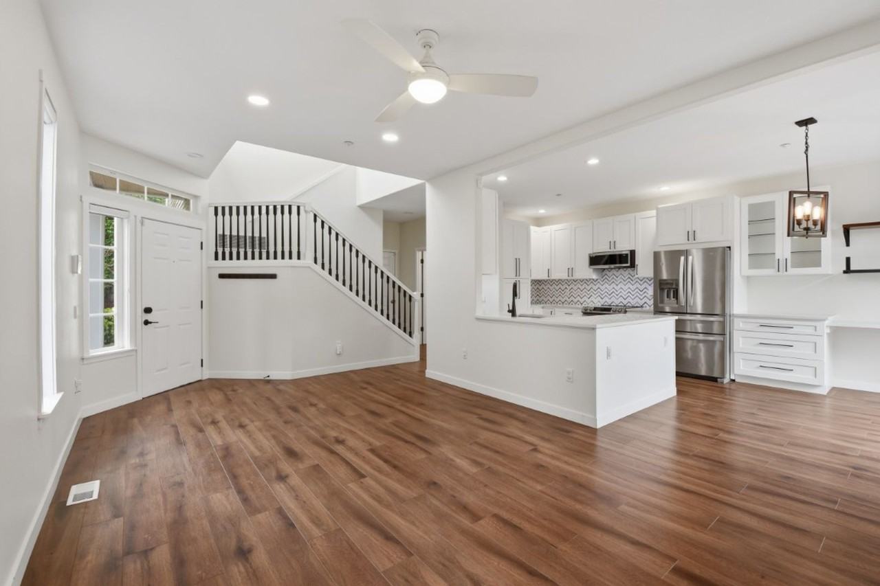 16529 48th Ave W #A - Photo 4 of 23