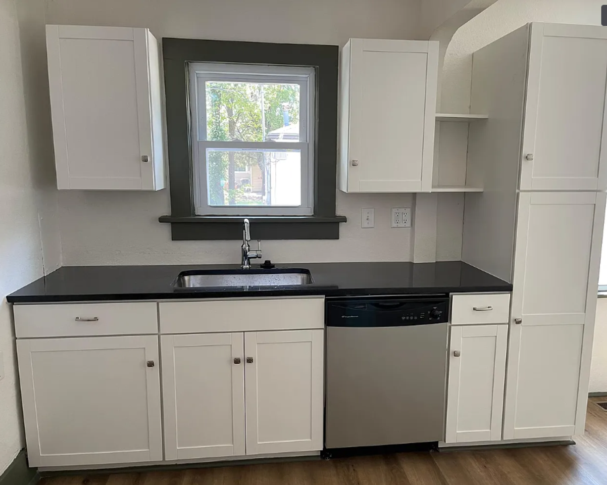 120 S Saint Clair Ave - Photo 5 of 10