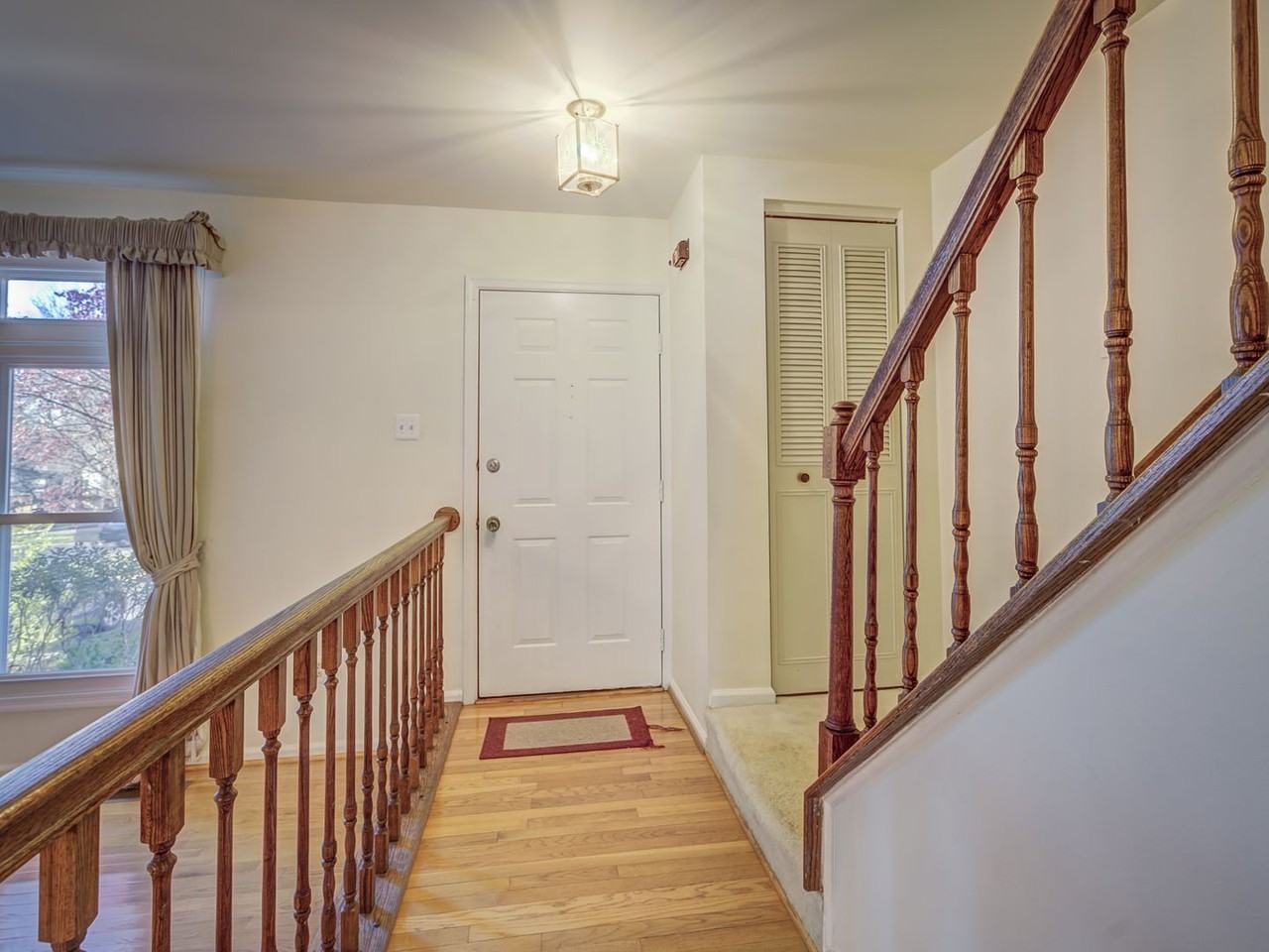 14907 Bradwill Ct - Photo 7 of 48