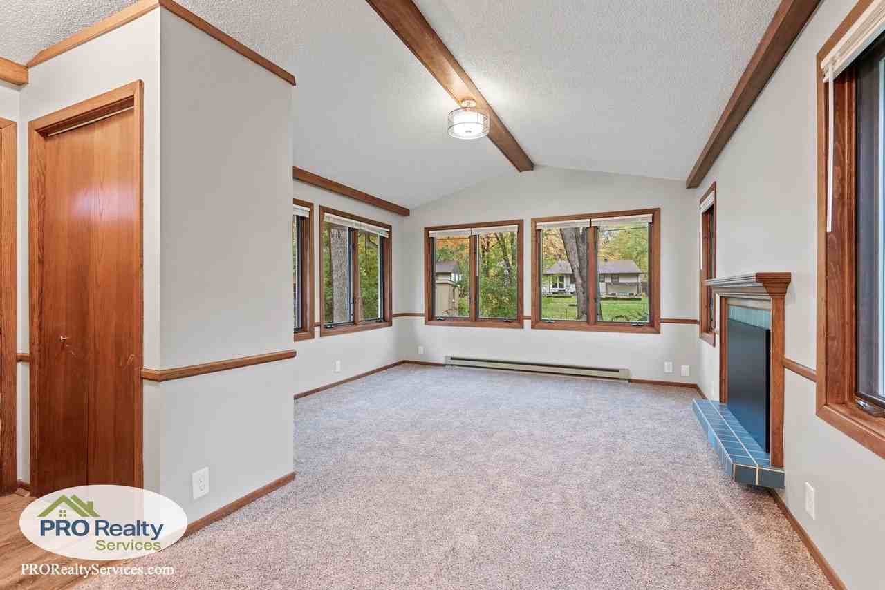 4075 Jersey Ave N - Photo 6 of 18