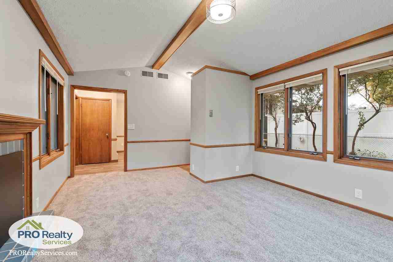 4075 Jersey Ave N - Photo 7 of 18