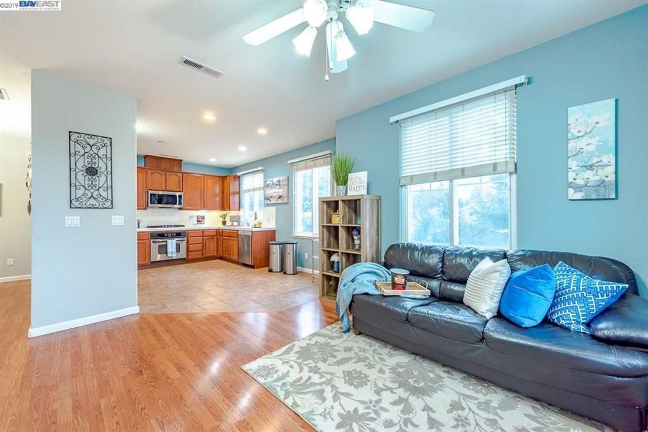 3574 Altamira Ter - Photo 3 of 19