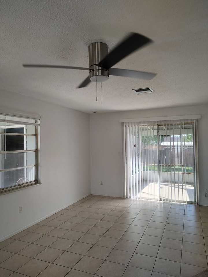 4470 Cynthia Ln - Photo 3 of 17