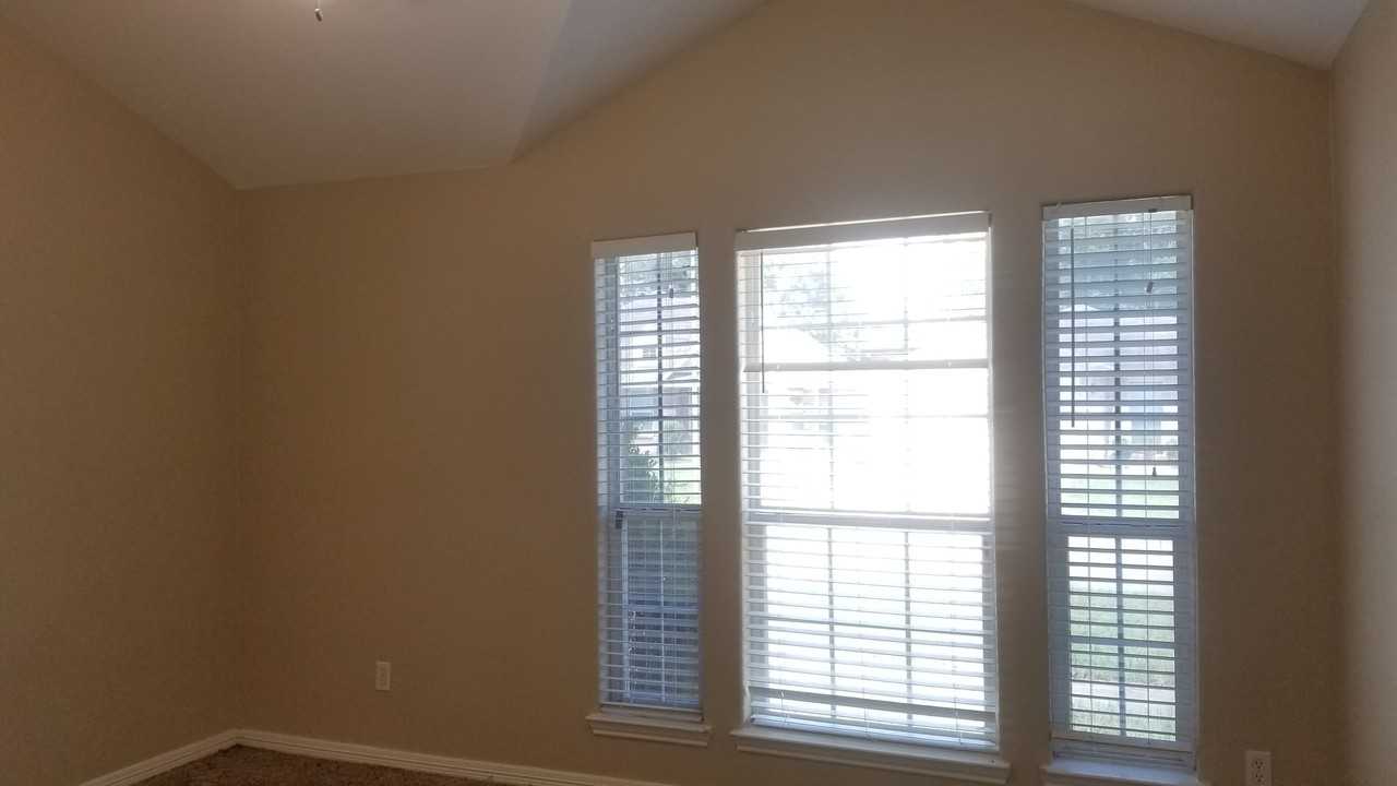 3935 Cary Creek Dr - Photo 5 of 11