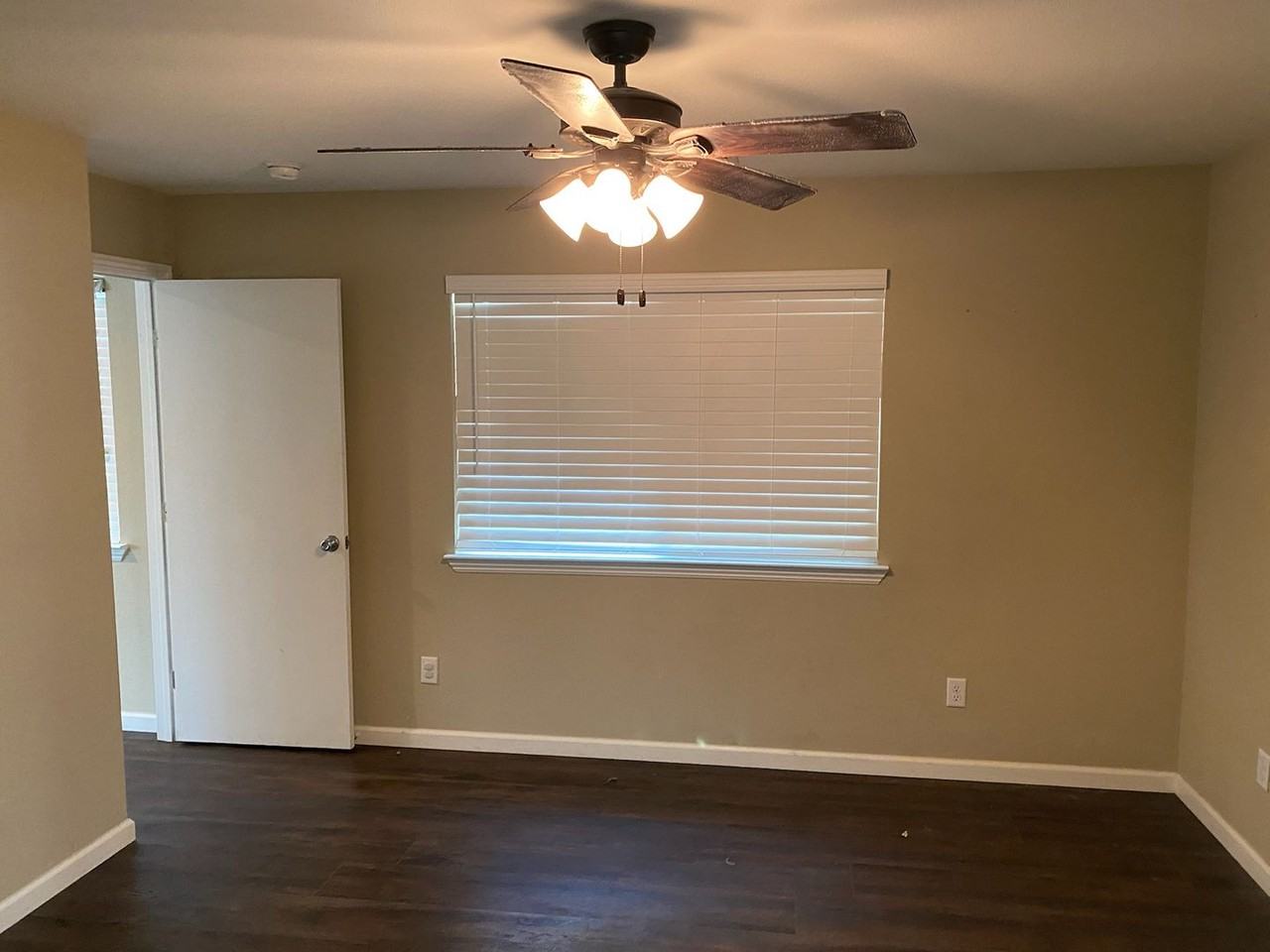 2336 W Packwood Dr - Photo 6 of 18