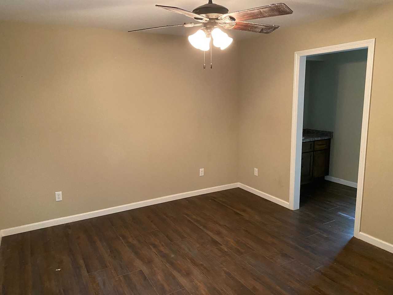 2336 W Packwood Dr - Photo 7 of 18