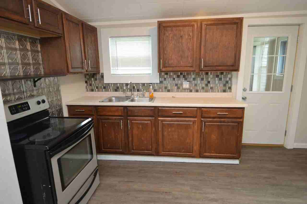418 N 5th St - Photo 2 of 21