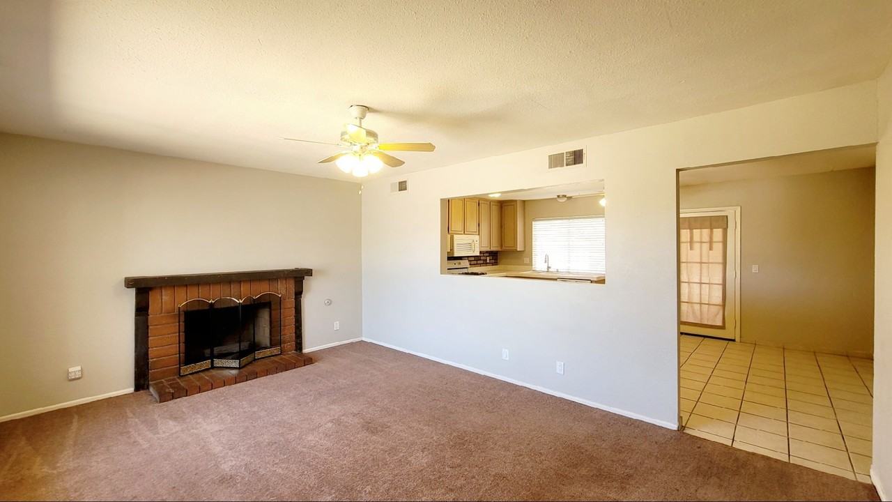 7123 Clearwater Ave - Photo 3 of 16