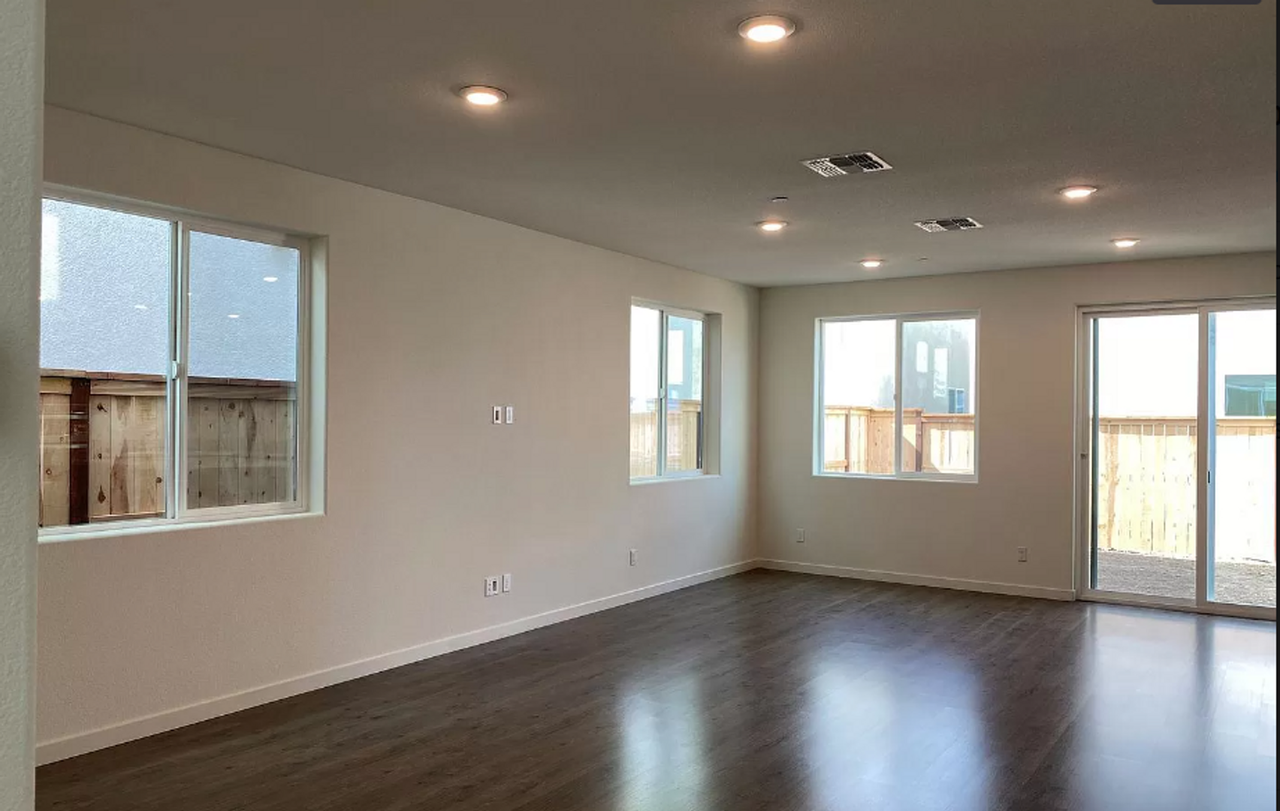 2686 Alcove Way - Photo 4 of 8