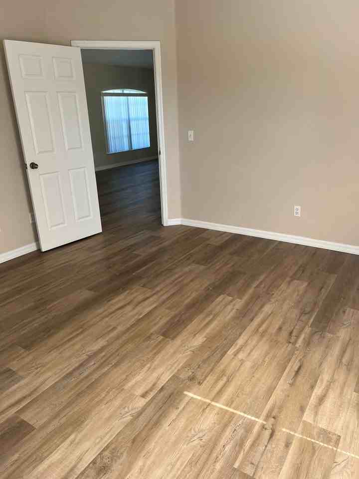695 Sagamore Dr - Photo 2 of 15
