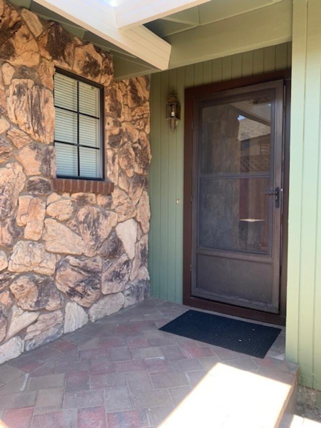 16675 Lone Hill Dr - Photo 3 of 20