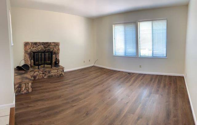 16675 Lone Hill Dr - Photo 4 of 20