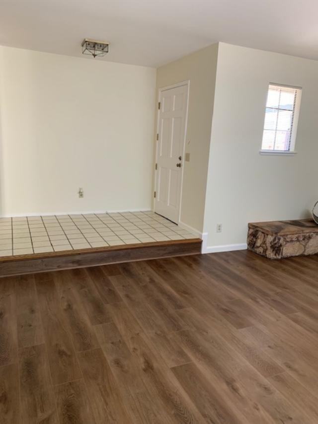 16675 Lone Hill Dr - Photo 5 of 20