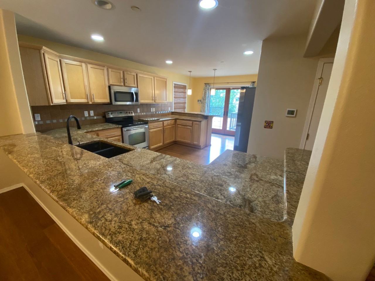 2580 Arnold St - Photo 6 of 26