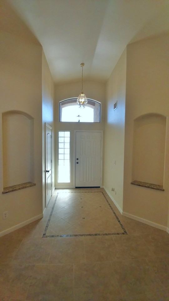 1004 W Dexter Way - Photo 4 of 43