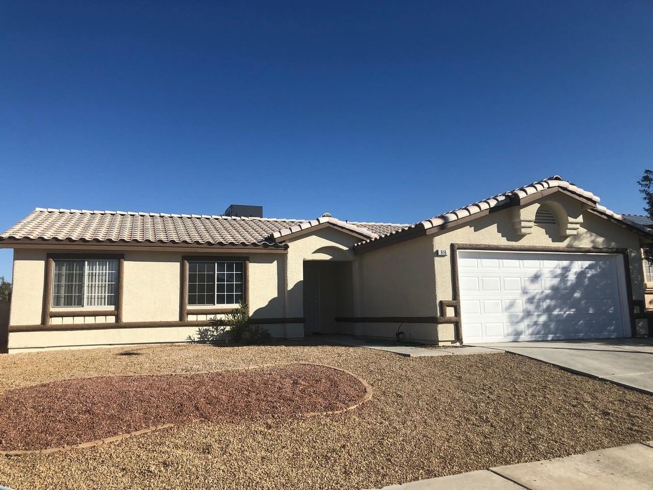 916 Clubview Dr