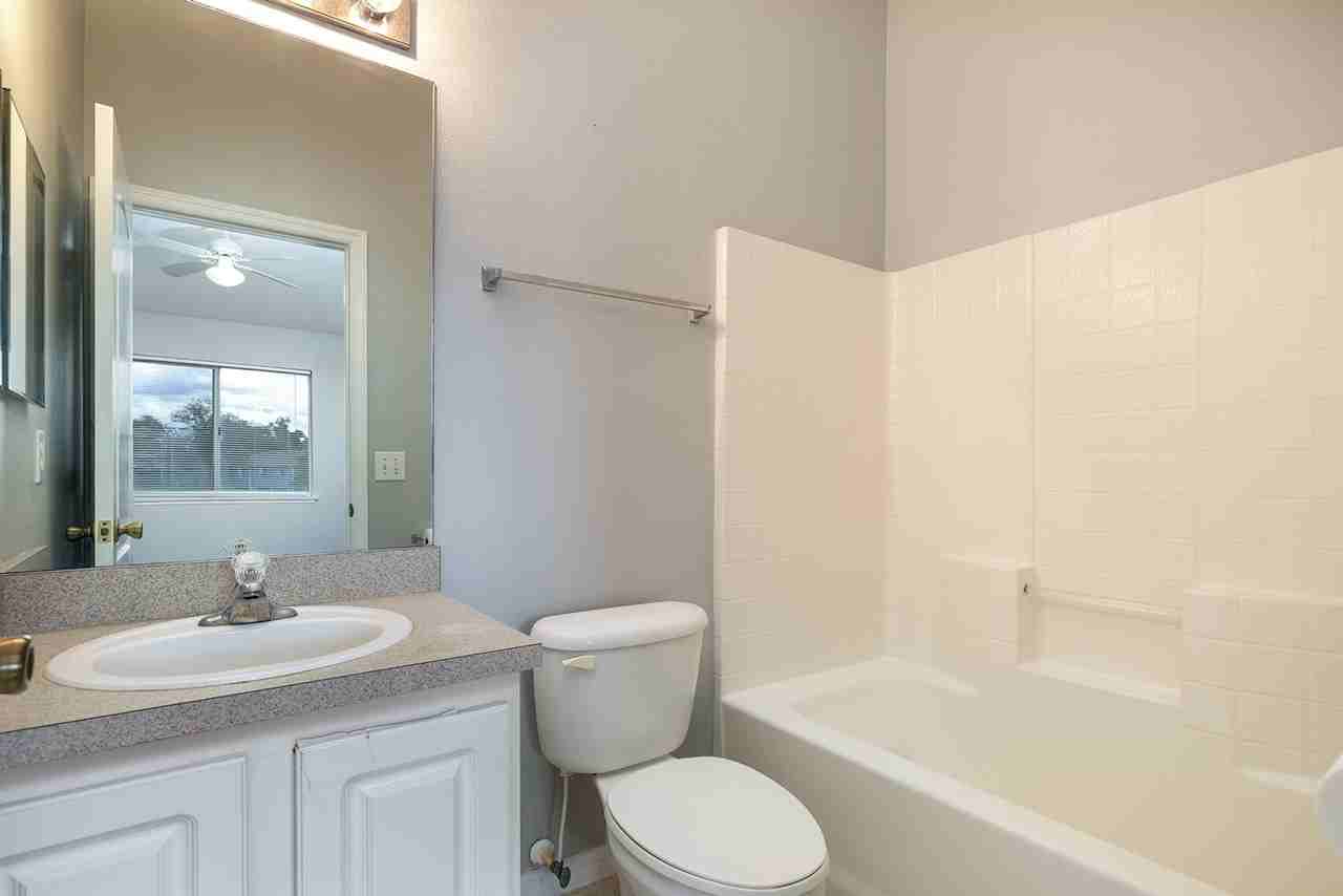 425 Wilton Cir - Photo 7 of 18