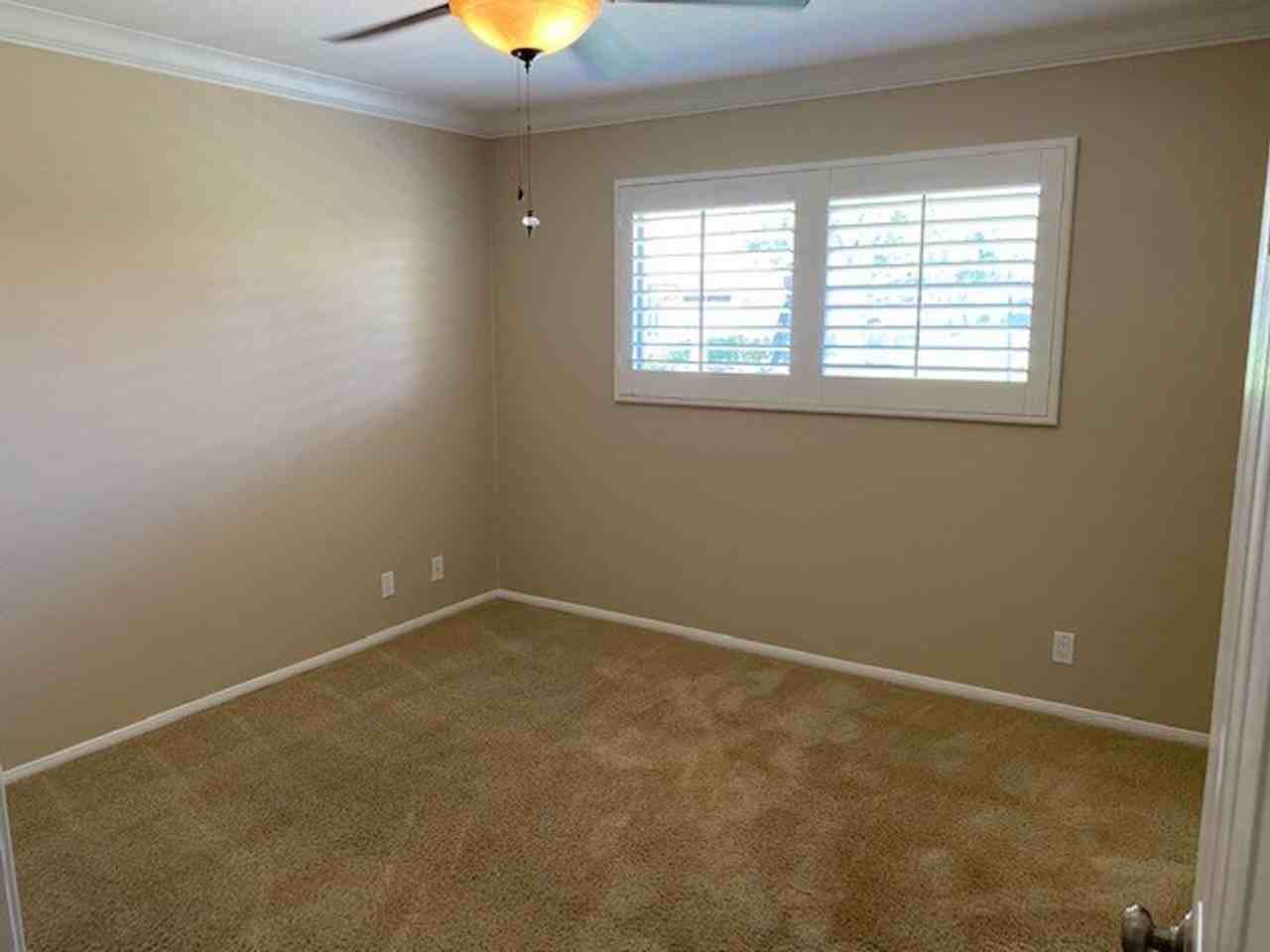 8041 Worthy Dr - Photo 6 of 12