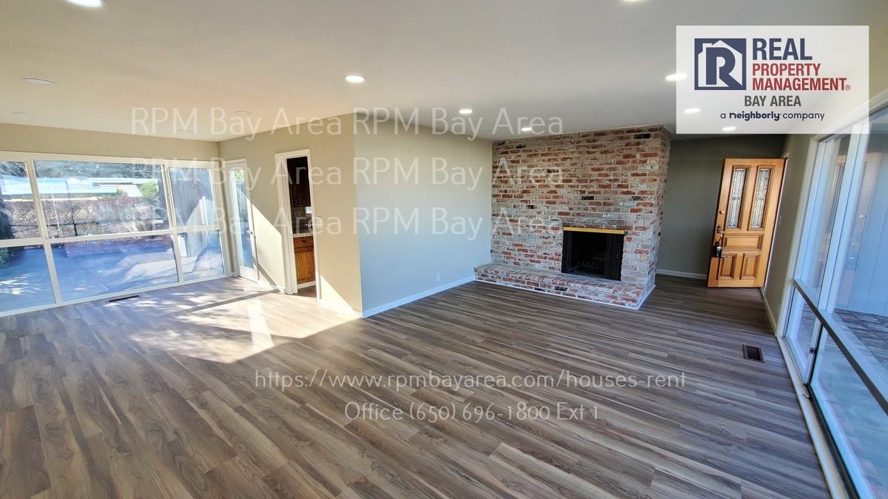 1119 Ridgewood Dr - Photo 2 of 17