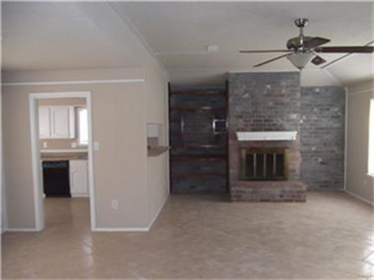 22603 Millgate Dr - Photo 4 of 13