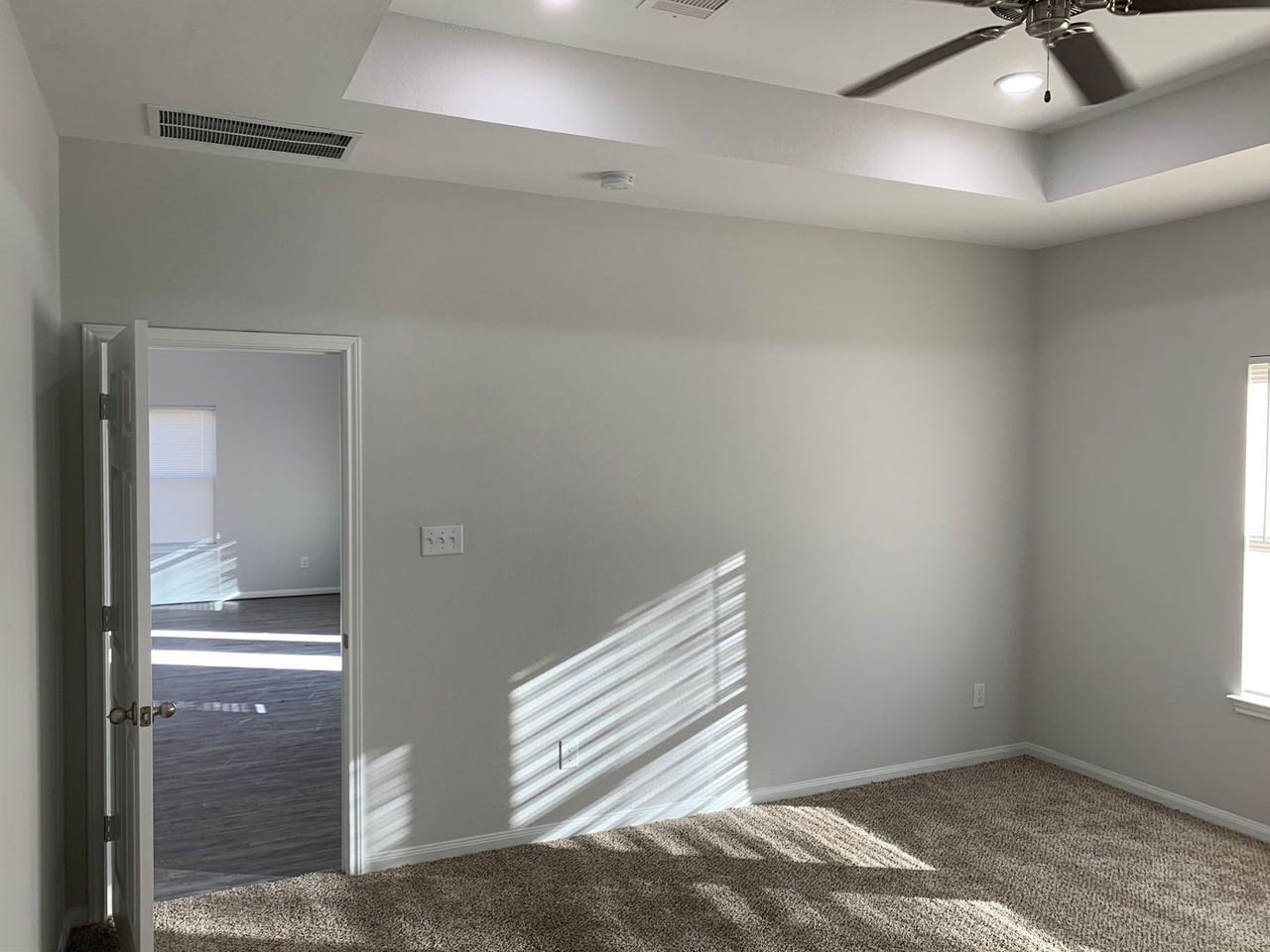 22423 Woodlake Rd - Photo 7 of 17