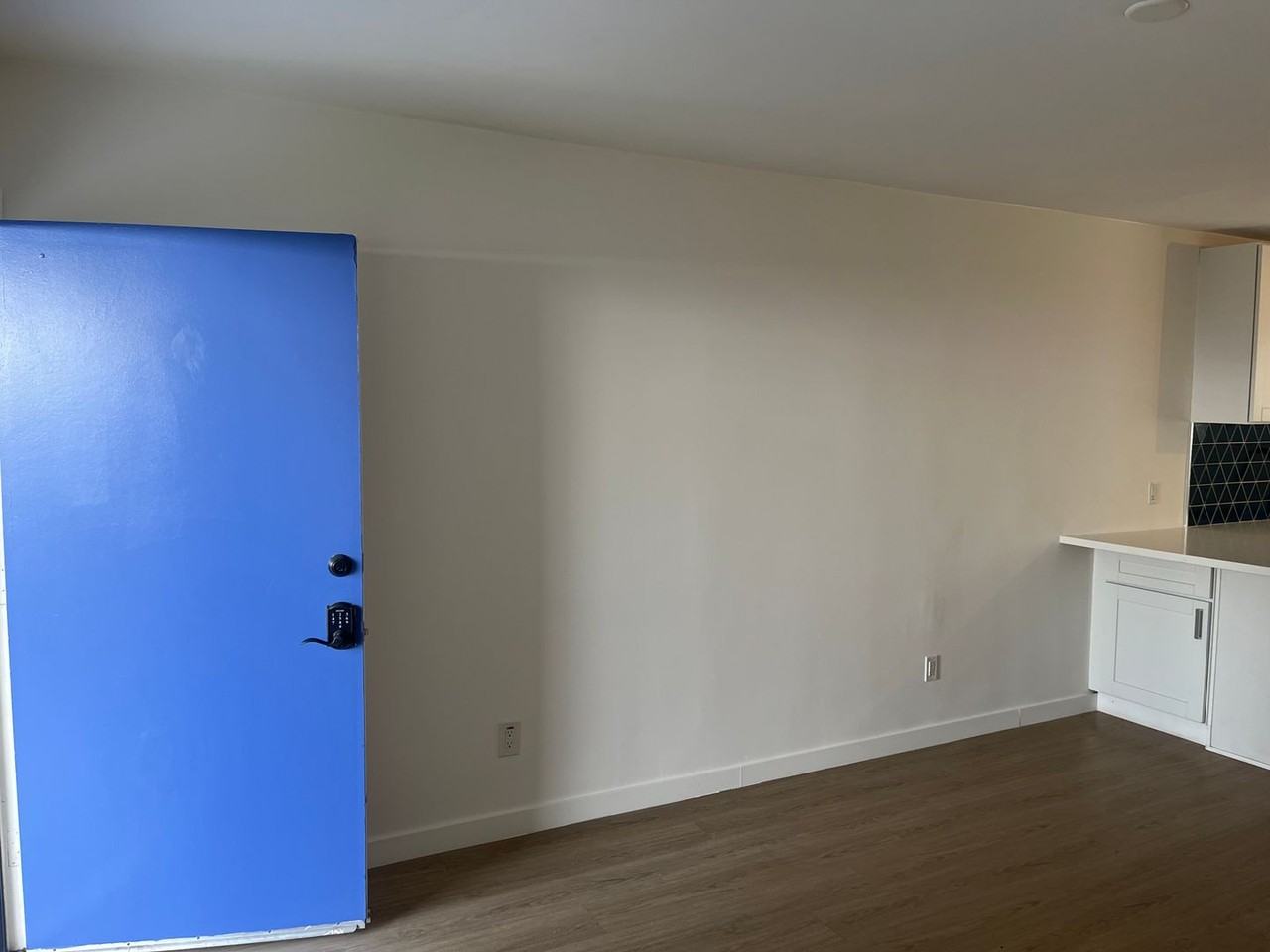 255 S. Ave. 55 - Photo 4 of 40