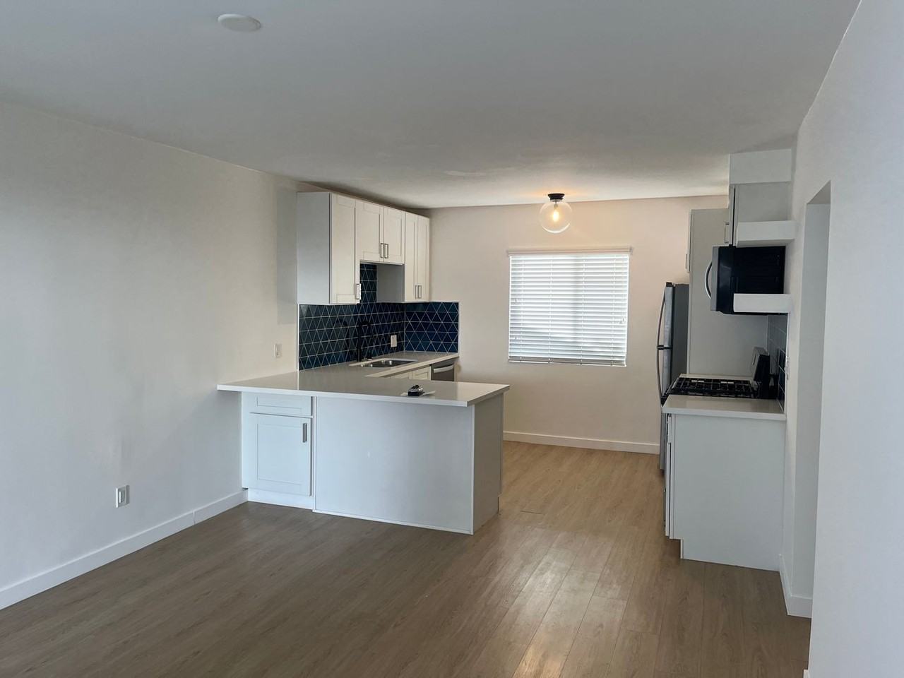 255 S. Ave. 55 - Photo 5 of 40