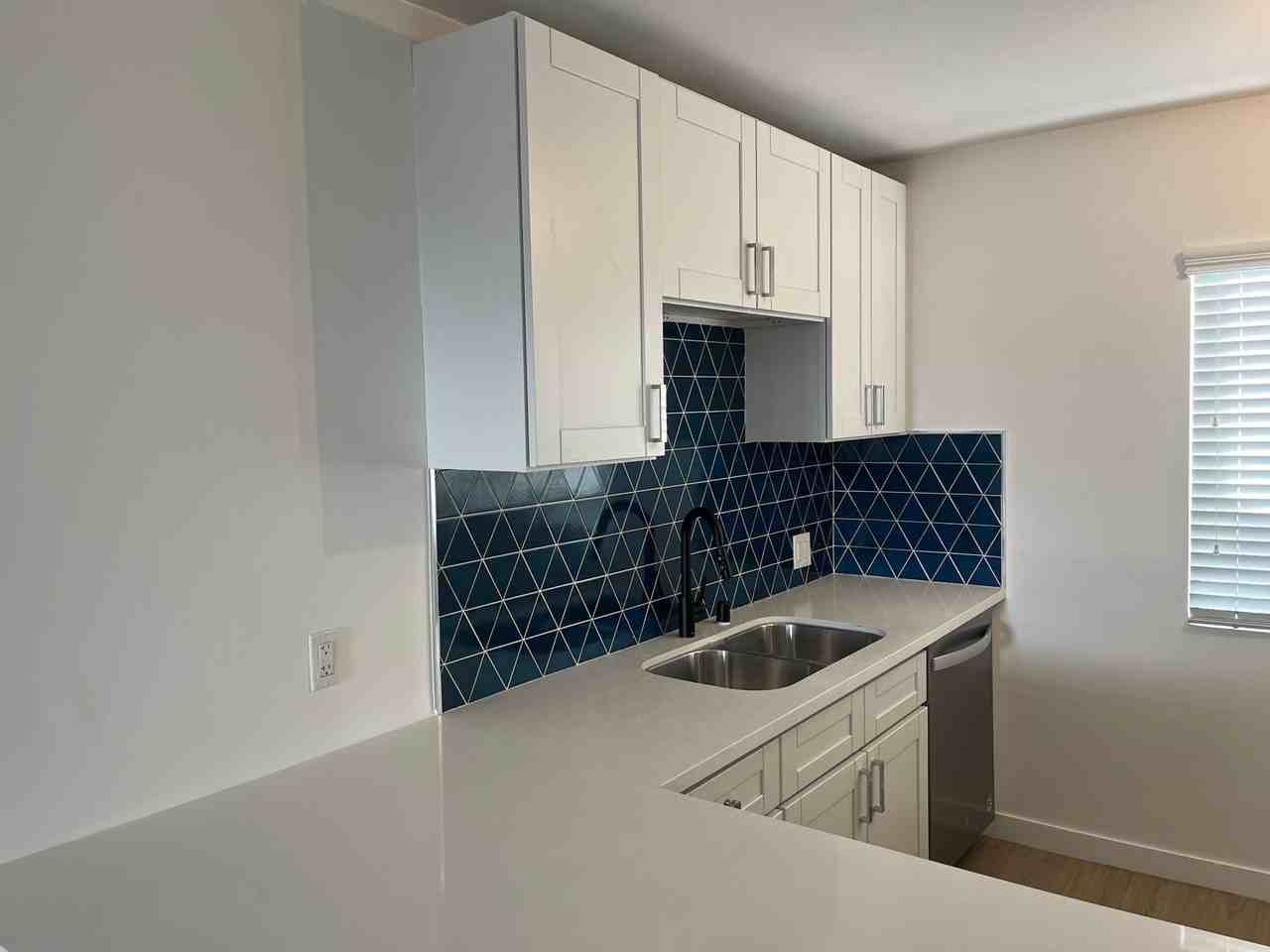 255 S. Ave. 55 - Photo 5 of 32