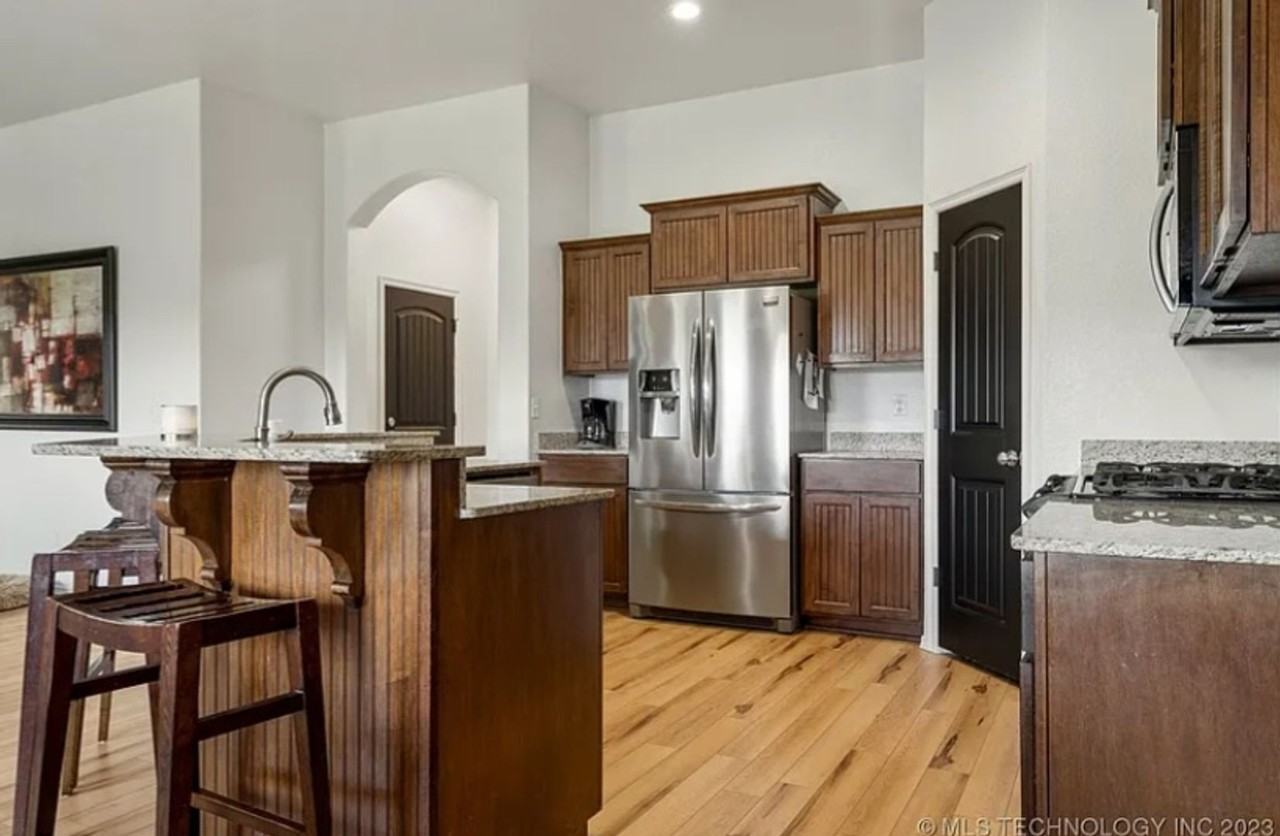 13819 S 89th East Ave - Photo 3 of 17