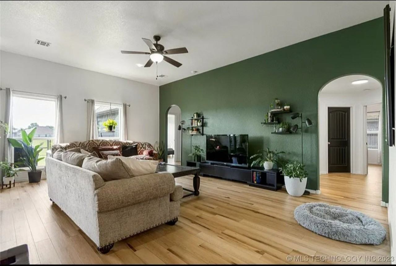 13819 S 89th East Ave - Photo 6 of 17