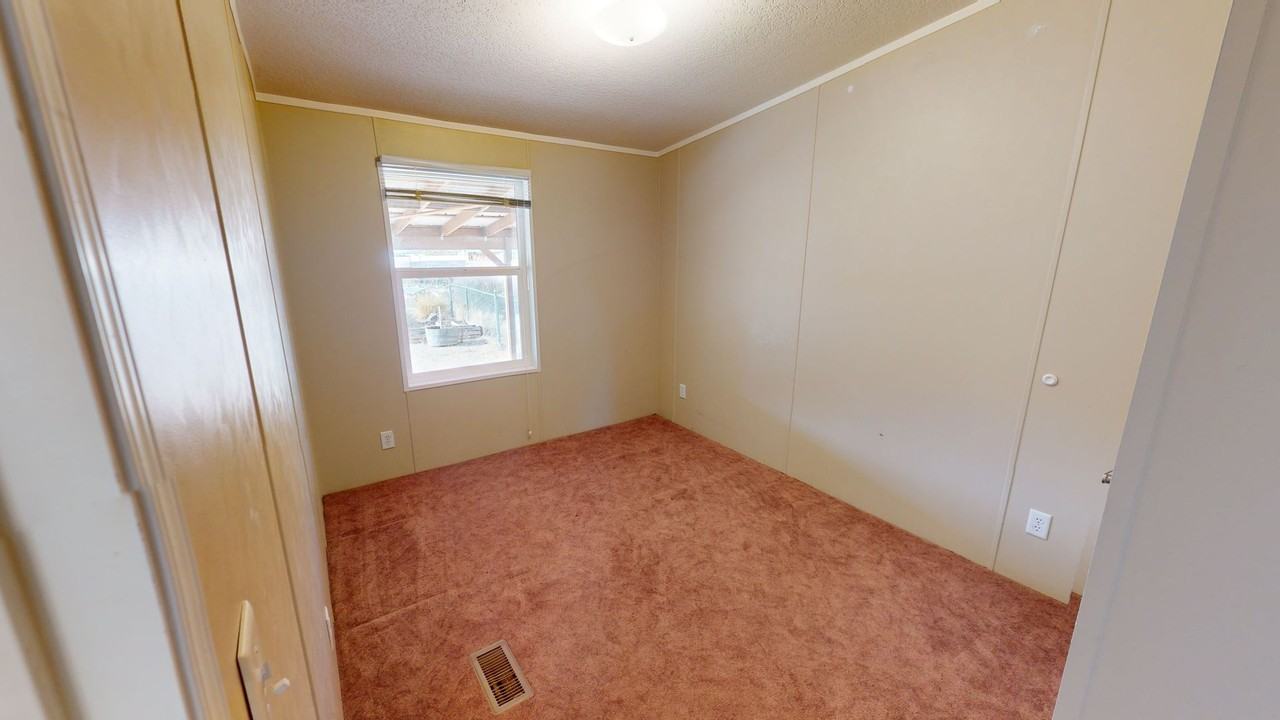 65 N Mcelhaney Ln - Photo 3 of 22